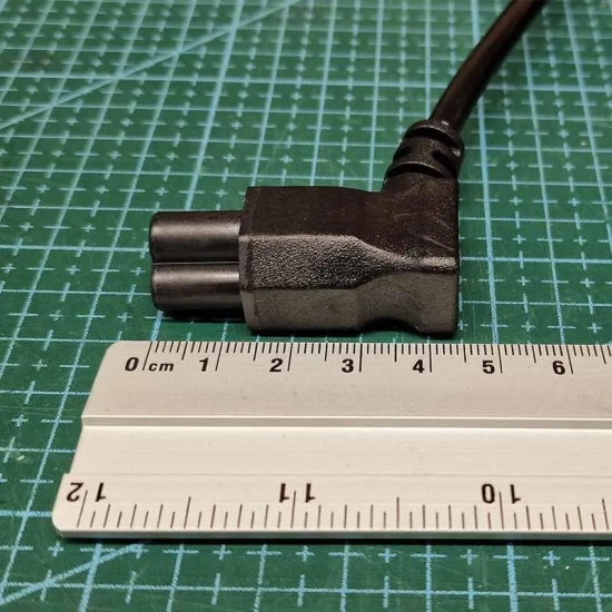 Kabel zasilający do laptopa koniczynka 1.5m wtyk kątowy z uziemieniem-5329